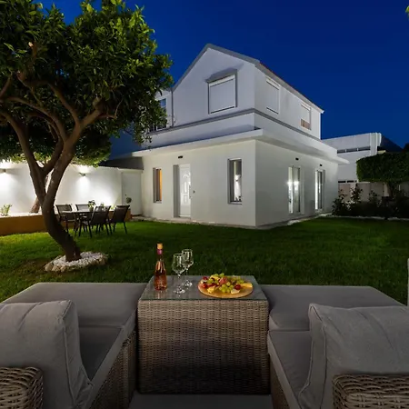 Appartamento Duo Celine Garden