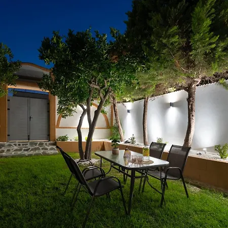 Duo Celine Garden * Kremastí